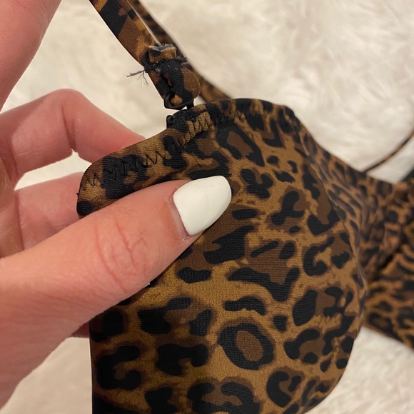 SOLD Kendall & Kylie leopard bikini top - Picture 4 of 5